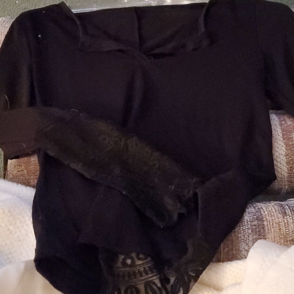 Lightweight long sleeved tshirt